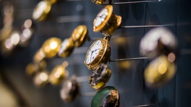 Montres de luxe anciennes